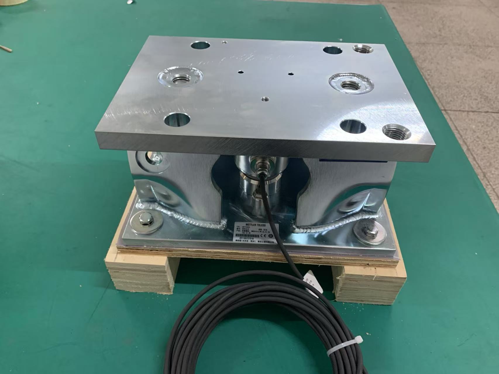 1-25050G11Z4F6.jpg